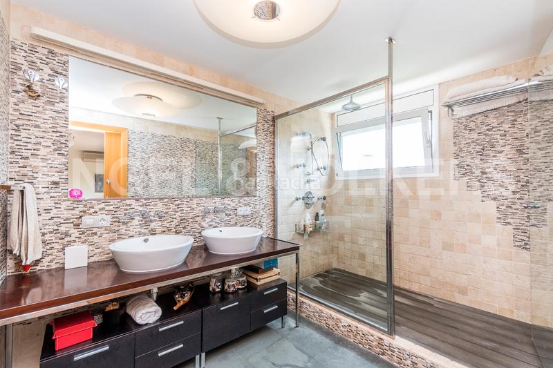 Foto aabd8e62-0a80-4087-b012-012cb05a0543. Haus mit heizung parking pool in Montmar Castelldefels