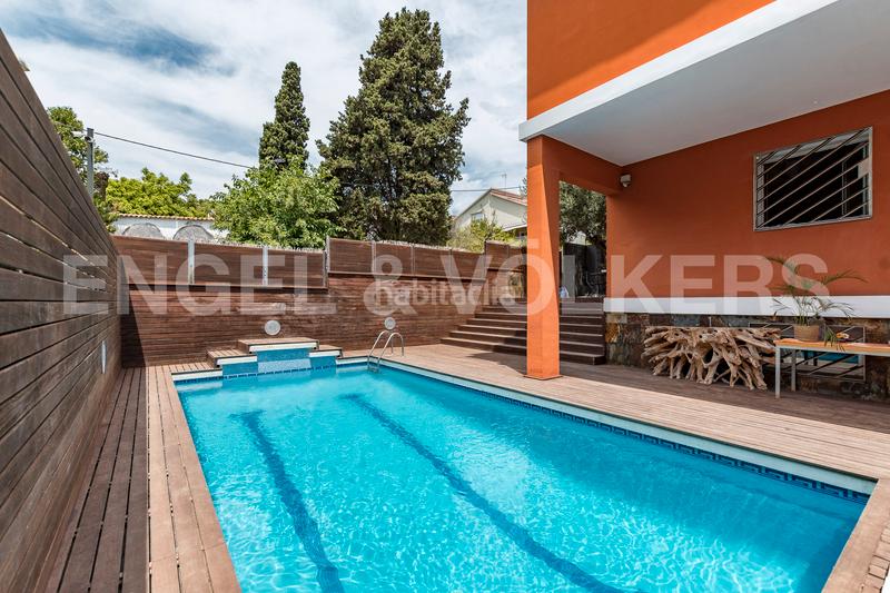 Foto bbf234ae-403b-43c4-ba22-72d0798197f0. Haus mit heizung parking pool in Montmar Castelldefels