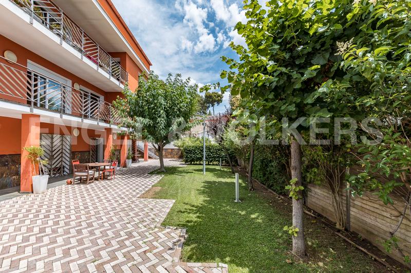 Foto f0d9eb97-4921-4bef-9254-40fba62cfcd6. Haus mit heizung parking pool in Montmar Castelldefels