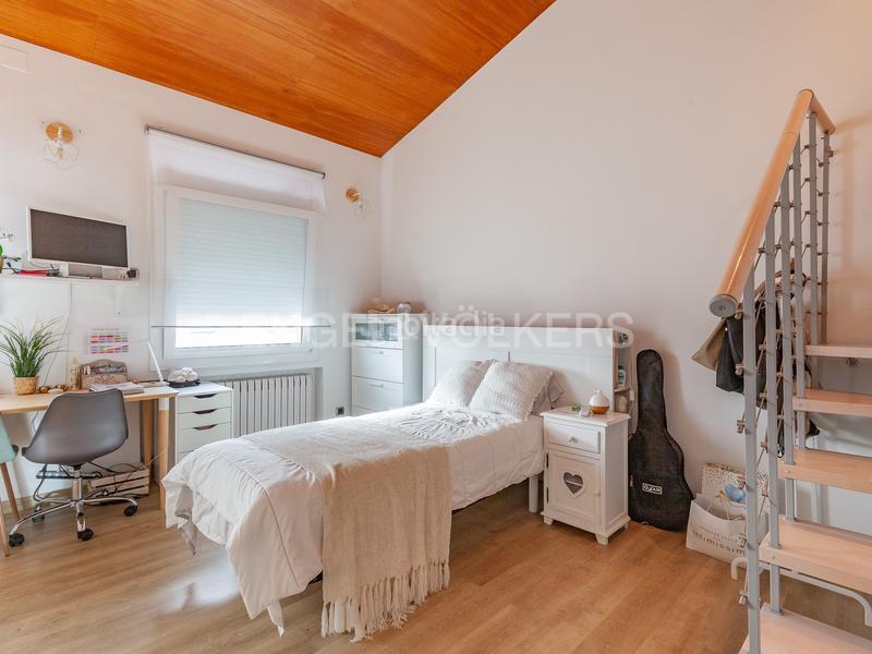 Foto 3c5cd4a7-4d57-4a03-9080-7ae8f0ad25fa. Maison jumelée avec chauffage parking dans Can Pantiquet Mollet del Vallès