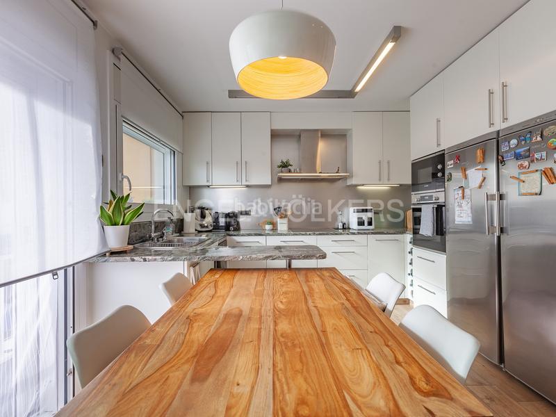 Foto 40d0e51b-bcc7-4601-b9e6-79818eae658f. Maison jumelée avec chauffage parking dans Can Pantiquet Mollet del Vallès