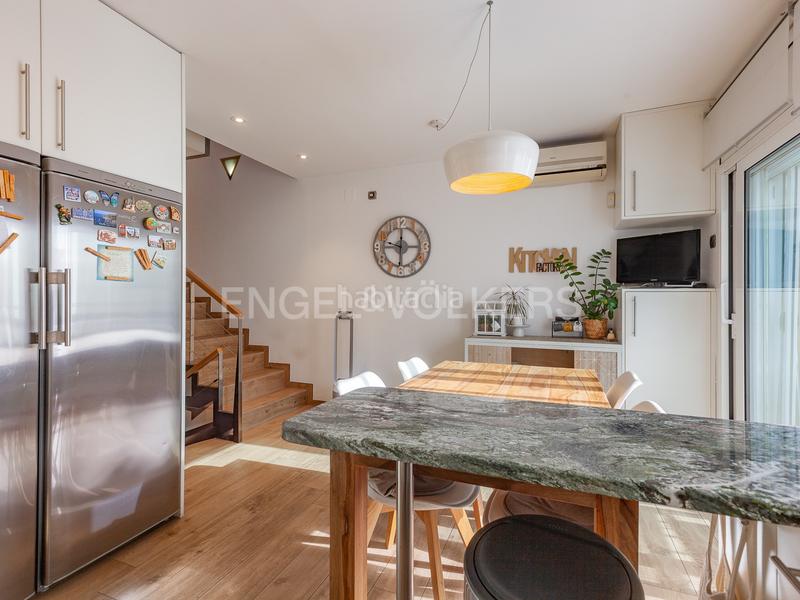 Foto df7ad1a9-833c-4e16-afa7-018f8df7c18f. Maison jumelée avec chauffage parking dans Can Pantiquet Mollet del Vallès