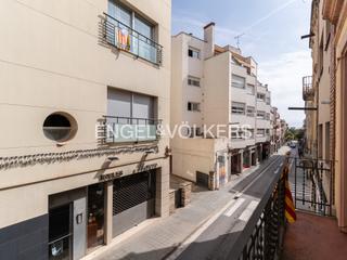 Casa adossada a Centre. Casa para reformar en el centro de mataró