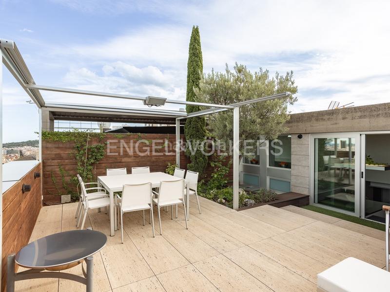 Foto a9c6f99d-5b56-41a7-aa6b-2e1e216b4ee3. Ático  con magníficas vistas en zona diagonal en Barcelona