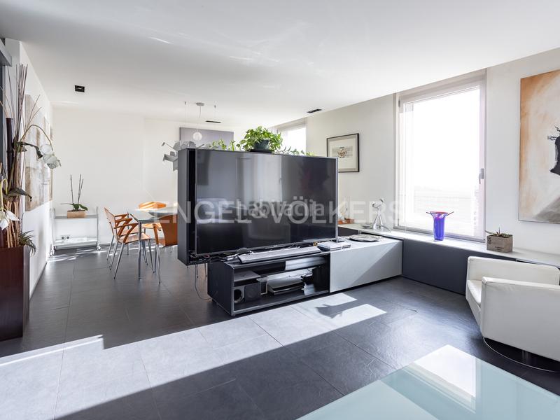 Foto b37a4f23-4e89-47a7-85c7-08ff9b9f80b5. Ático  con magníficas vistas en zona diagonal en Barcelona