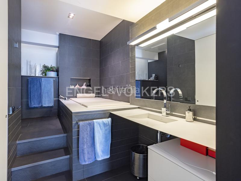 Foto dc3499d6-5bc5-4b9d-ae0e-7e83682e2456. Ático  con magníficas vistas en zona diagonal en Barcelona