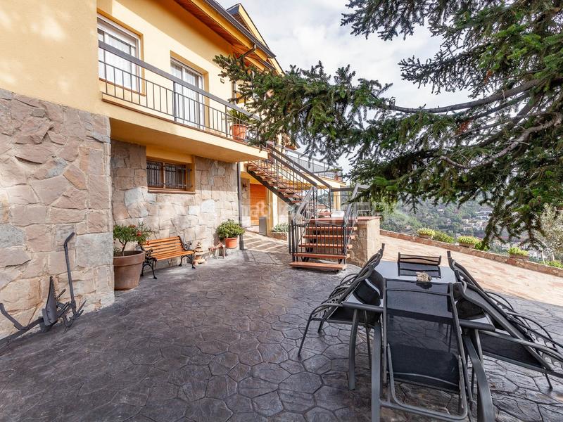 Foto 29e7b288-a5a2-4391-8ec6-bafbdb7e1c36. Casa con riscaldamento parcheggio in El Racó-Sant Feliu del Racó Castellar del Vallès