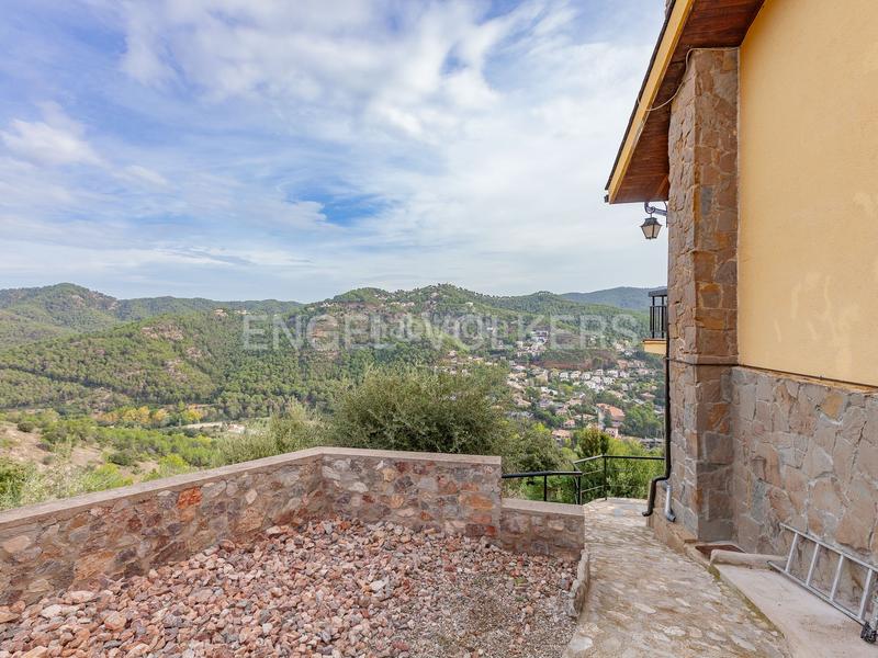 Foto 3e57e8e5-a261-44d8-8f2d-77d5d6792657. Casa con riscaldamento parcheggio in El Racó-Sant Feliu del Racó Castellar del Vallès