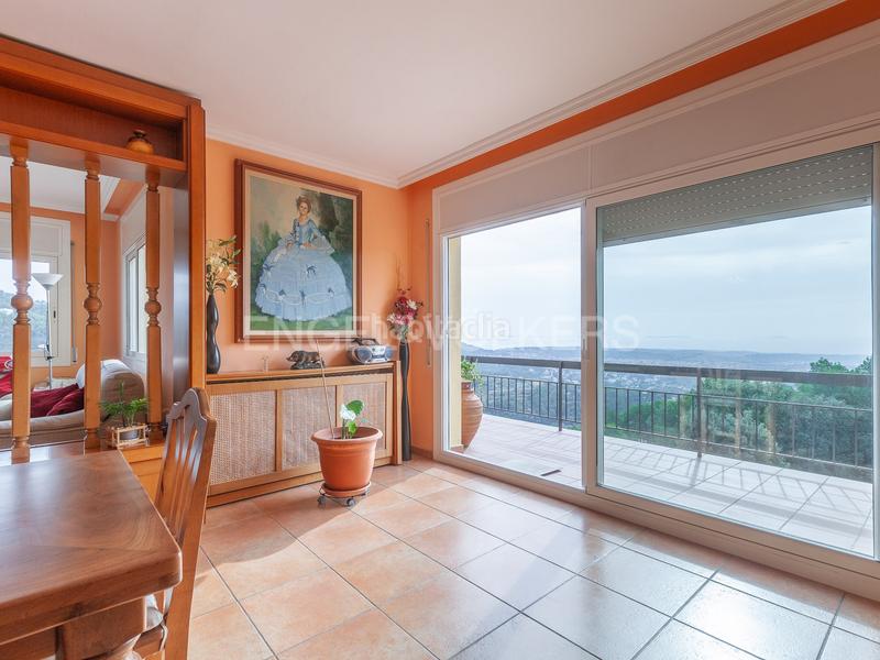 Foto 4e081181-f119-400d-ba35-78128c322ef7. Casa con riscaldamento parcheggio in El Racó-Sant Feliu del Racó Castellar del Vallès