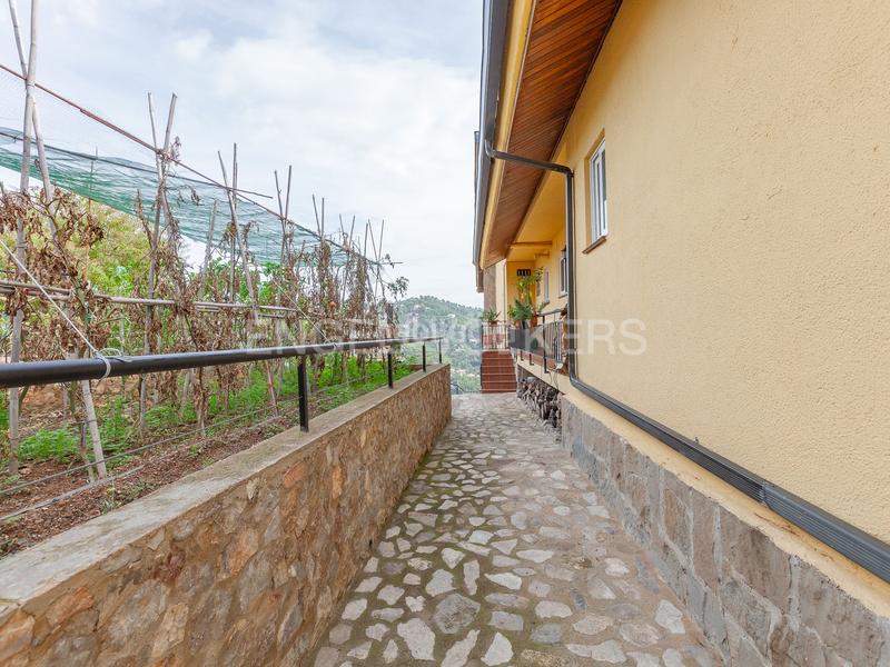 Foto 7617770f-d213-4580-a2c1-265a640ad7ab. Casa con riscaldamento parcheggio in El Racó-Sant Feliu del Racó Castellar del Vallès