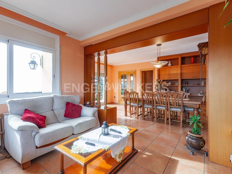 Foto 9ae84cc6-aea2-4280-8289-ad2992f84c87. Casa con riscaldamento parcheggio in El Racó-Sant Feliu del Racó Castellar del Vallès