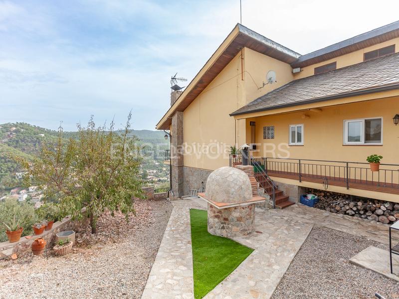 Foto ec183a1e-c3dd-4baa-aa7d-f9534fa05eca. Casa con riscaldamento parcheggio in El Racó-Sant Feliu del Racó Castellar del Vallès