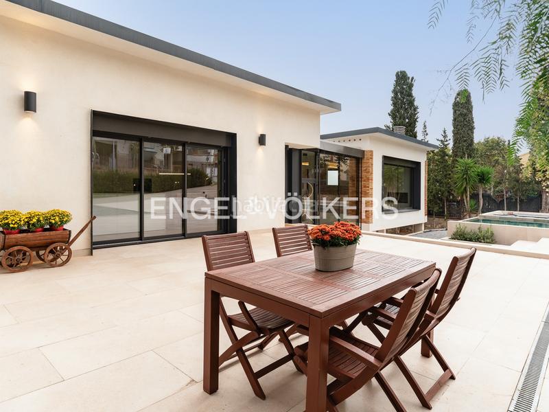 Foto 7948c06f-d839-4cf5-8ab2-24e1cb6d34db. Casa amb calefacció aparcament piscina a Tiana