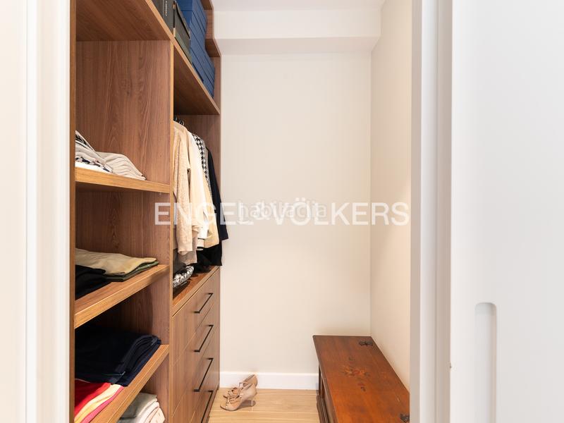 Foto 86cfd1a7-7a29-4341-86e9-f3b2960fabd5. Casa amb calefacció aparcament piscina a Tiana