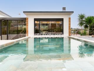 Maison à Tiana. Casa única con vistas al mar en tiana