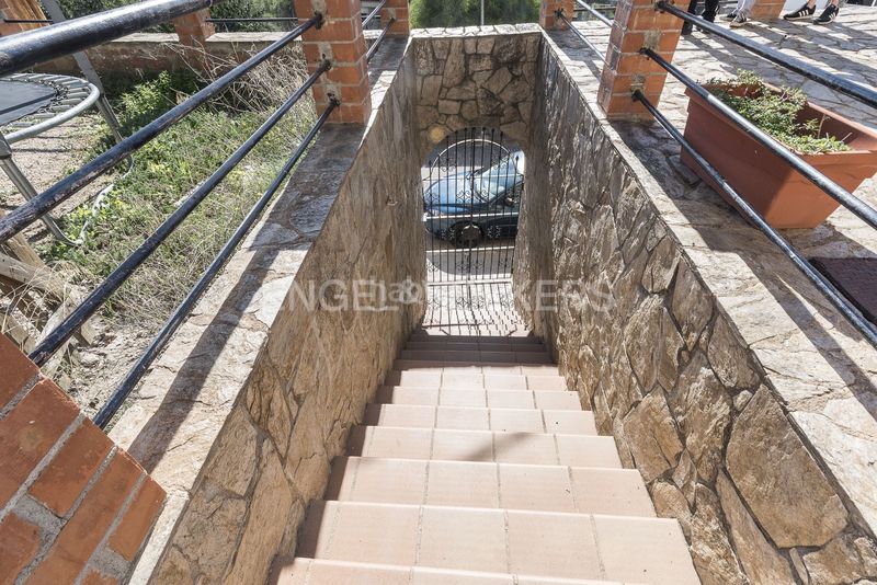 Foto 196d7fdb-45c7-4708-b73d-08c5a42124e3. Casa amb calefacció aparcament a Canyelles