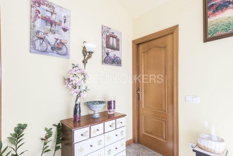 Foto 27757b72-5810-4135-946f-9de1e06be2a6. Casa amb calefacció aparcament a Canyelles