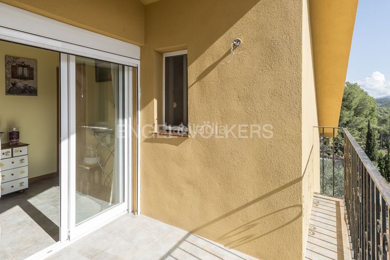 Foto 42398aa8-ff8f-4f7a-9830-e1ce3f2421fb. Casa amb calefacció aparcament a Canyelles
