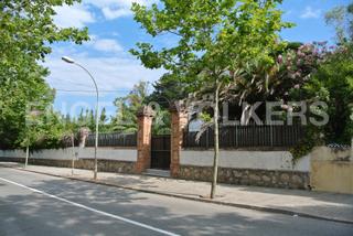 Terrain résidentiel à Begues. Oportunidad inversión proyecto sociosanitario
