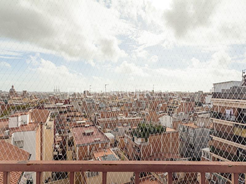 Foto 40944f9f-75e0-42f6-94d7-86795814c1fb. Àtic amb calefacció aparcament piscina a Sant Andreu de Palomar Barcelona