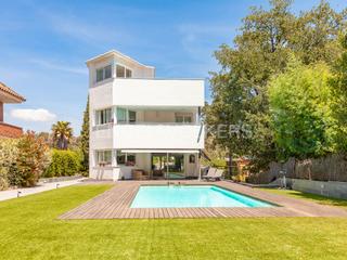 Maison à Golf-Can Trabal. Impresionante unifamiliar en el corazón del golf