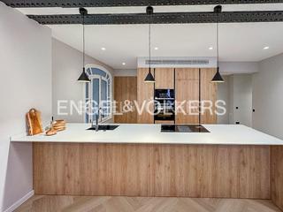 Apartamento en St. Pere - Sta. Caterina - El Born. Bonito piso renovado, de tres dormitorios en el born