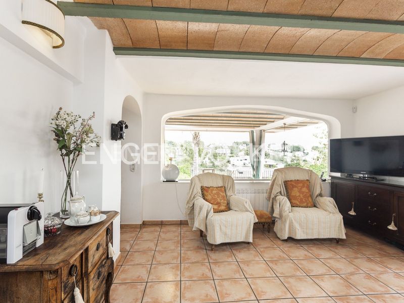 Foto 2cf814a2-8a15-49b5-abc7-9ad8fe406aeb. Casa amb calefacció aparcament piscina a costa Cunit - els jardins - els rosers Cunit