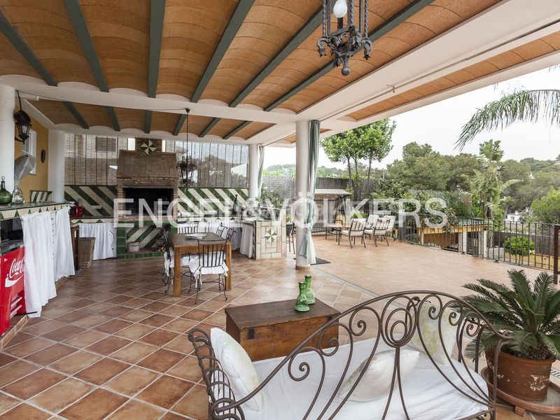 Foto 3783ad6a-b8bb-4a82-a5c0-991e764b2a38. Casa amb calefacció aparcament piscina a costa Cunit - els jardins - els rosers Cunit