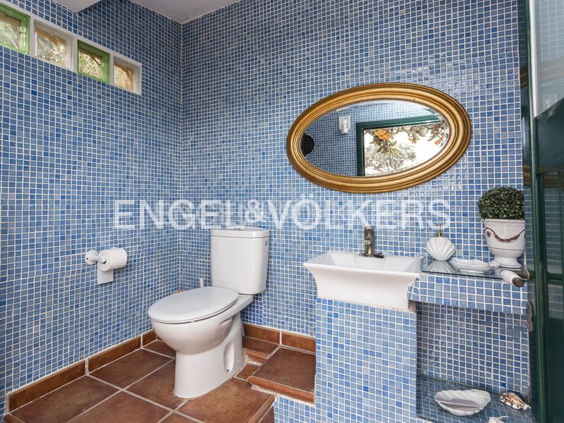 Foto 6b83e23e-82d4-4e26-88be-c30f80df13b9. Casa amb calefacció aparcament piscina a costa Cunit - els jardins - els rosers Cunit