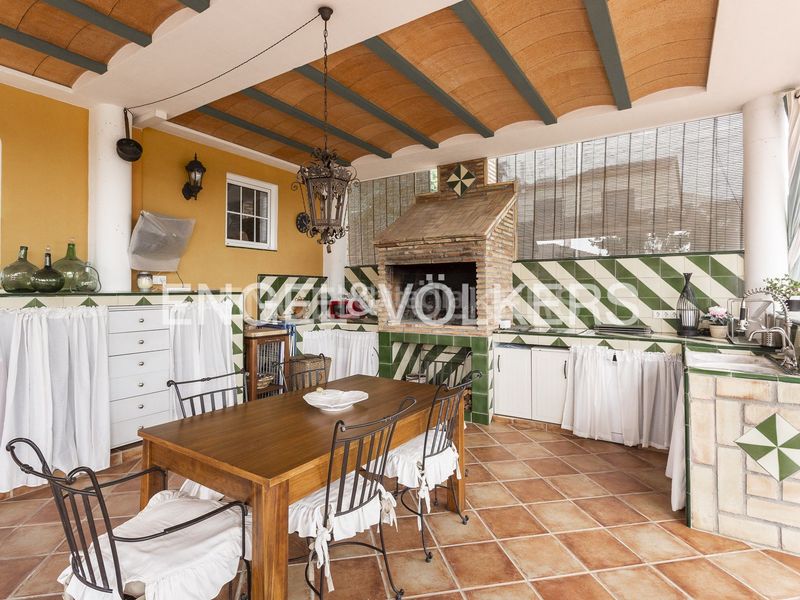 Foto c24aca43-4a95-47c7-a880-3b834d7dfec2. Casa amb calefacció aparcament piscina a costa Cunit - els jardins - els rosers Cunit