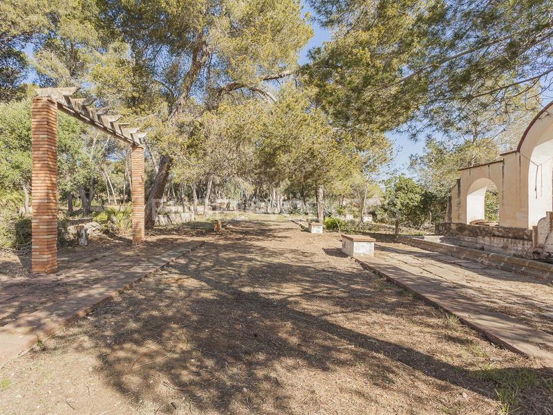 Foto 0804754d-e80e-4261-ad4b-5d8a6cc93286. Casa privilegiado solar en primera línea de mar en Torredembarra