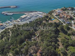 Casa  Passatge dels pins. Privilegiado solar en primera línea de mar