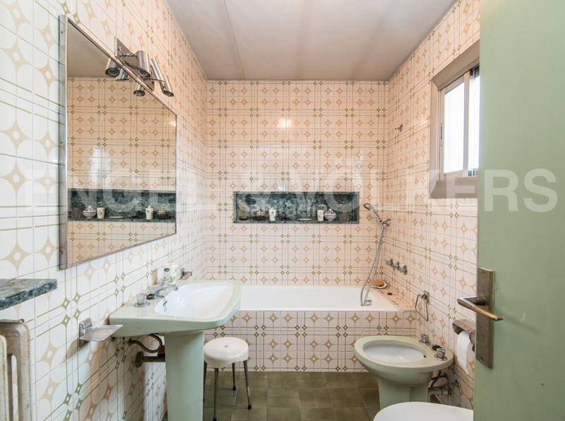 Foto 62014657-c3e7-423f-83de-efeeede9a21b. Haus mit heizung parking pool in Papiol (El)