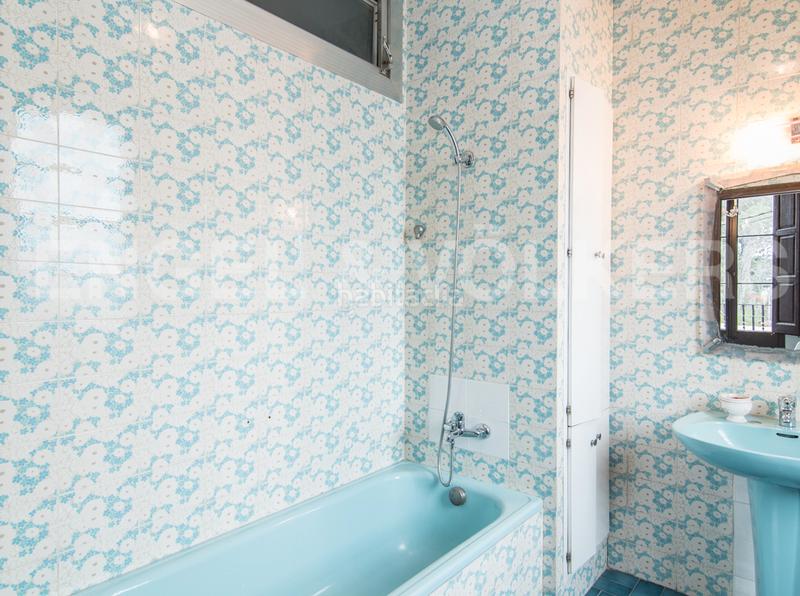 Foto 8ab6c6d0-a322-4383-92a2-efbfdf46d138. Haus mit heizung parking pool in Papiol (El)