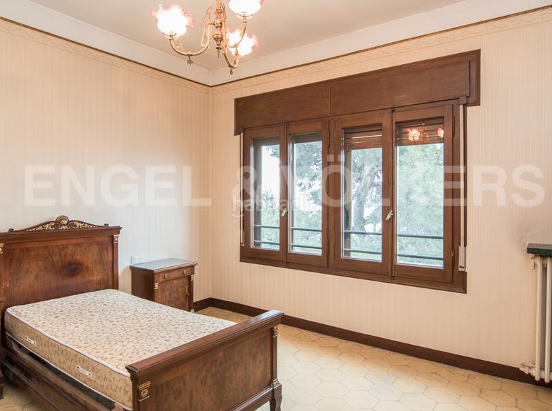 Foto 8e3c0368-5e53-4ea7-a617-b16ba1076948. Haus mit heizung parking pool in Papiol (El)