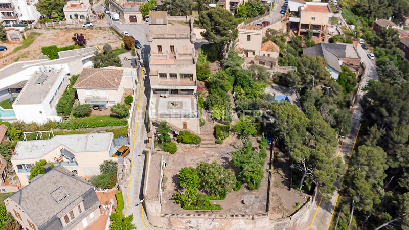 Foto a51f3482-90f0-4901-8c94-e4645fcdecae. Haus mit heizung parking pool in Papiol (El)