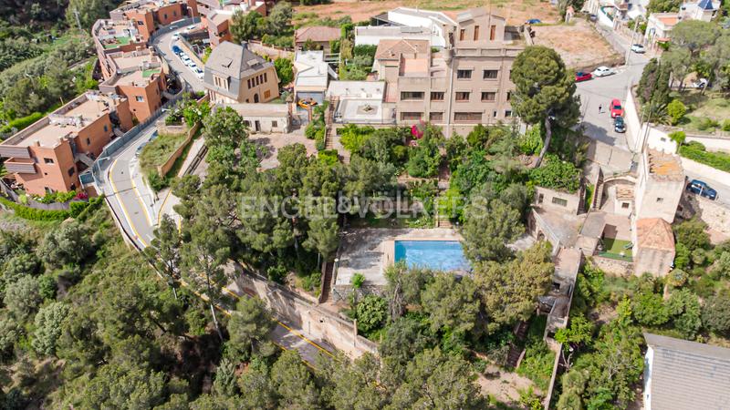 Foto c41408bc-2ad9-4444-8437-76cf010fad54. Haus mit heizung parking pool in Papiol (El)