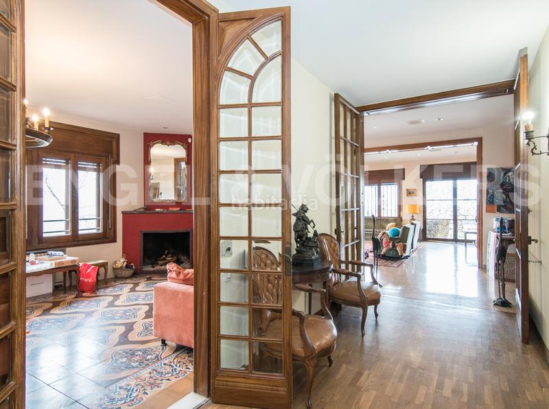 Foto e0d04f03-16da-41d2-ab74-a44936ad91c2. Haus mit heizung parking pool in Papiol (El)