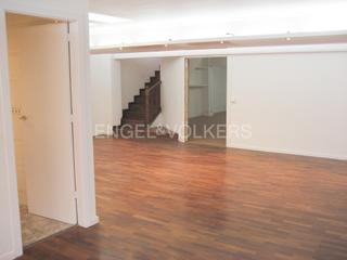 Apartament a Centre. Local dúplex con terrazas exteriores
