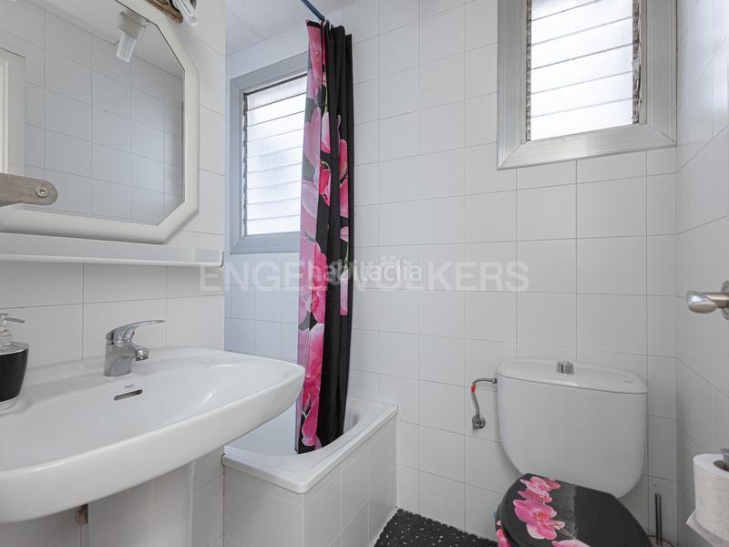 Foto 2b7e5aa8-af65-4c49-a254-bb859d4bd263. Apartament amb calefacció a La Nova Esquerra de l´Eixample Barcelona