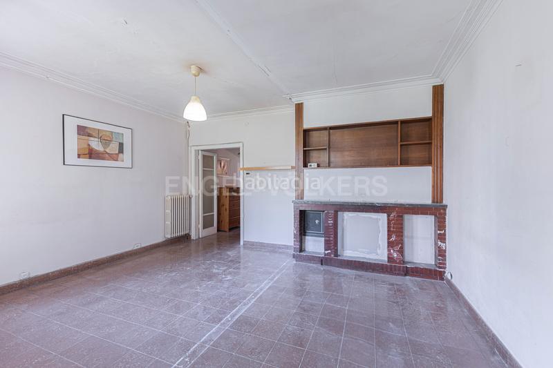Foto a191014d-7ef3-4099-9835-adf750b926f5. Apartament amb calefacció a La Nova Esquerra de l´Eixample Barcelona