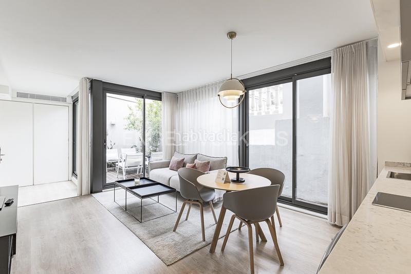 Foto 4e9ac311-b741-4527-a8b3-fced7157103a. Lloguer apartament amb calefacció aparcament a Dreta de l´Eixample Barcelona