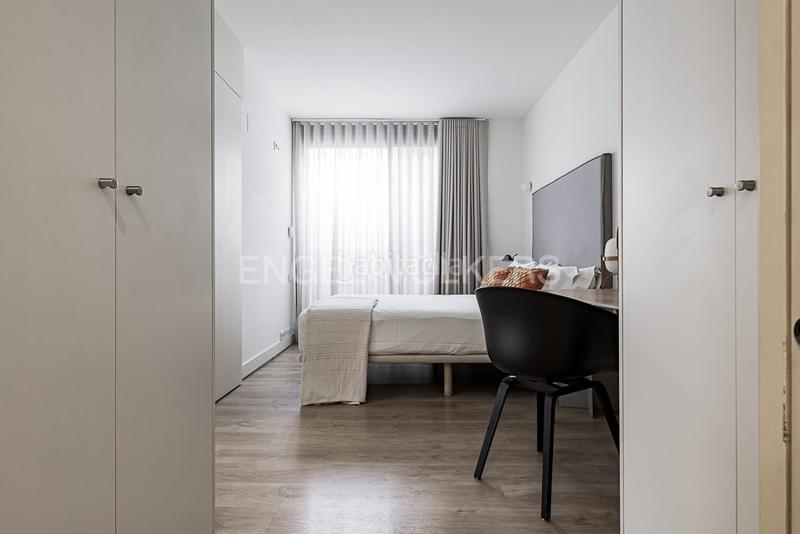 Foto 7a3804ca-7b2e-4f72-bda0-bd4de11ad0c0. Lloguer apartament amb calefacció aparcament a Dreta de l´Eixample Barcelona