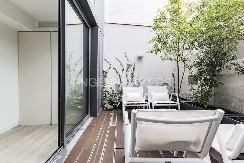 Foto c888c303-d6ee-4239-bc84-ea5297e7c36a. Lloguer apartament amb calefacció aparcament a Dreta de l´Eixample Barcelona