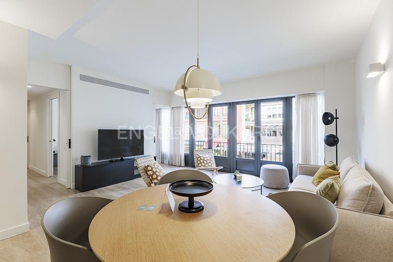 Foto 3493e15f-1d38-42c5-82e5-14af5877de7f. Lloguer apartament amb calefacció a Dreta de l´Eixample Barcelona