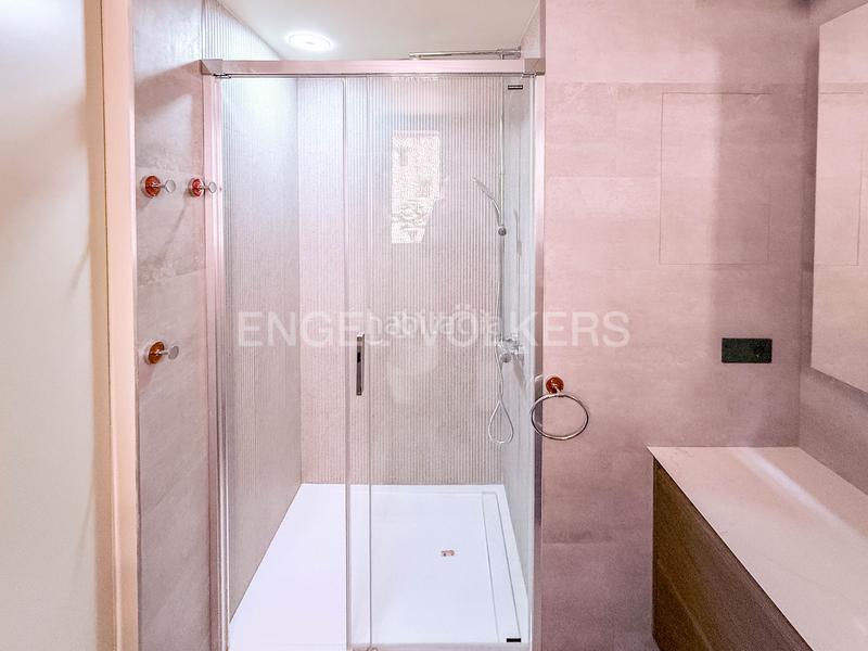 Foto 448a20e6-ccec-47d2-a0ff-882b49009d2e. Rent apartment with heating parking pool in Gava Mar Gavà