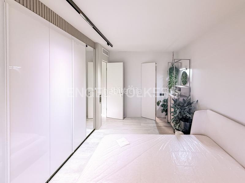 Foto f0635889-7210-4cd2-8697-c9496317d348. Rent apartment with heating parking pool in Gava Mar Gavà