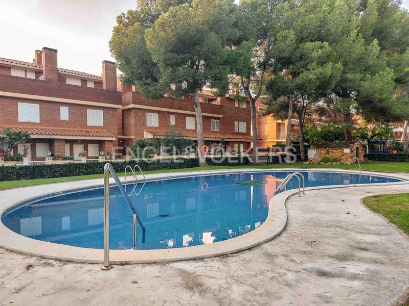 Foto 52a5a521-bf54-48bd-8574-f9626e9289d6. Affitto casa a schiera con riscaldamento piscina in Tarragona
