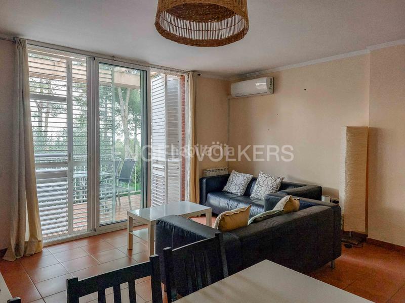 Foto e6b09d6d-37b7-40d5-9973-47edee285975. Affitto casa a schiera con riscaldamento piscina in Tarragona