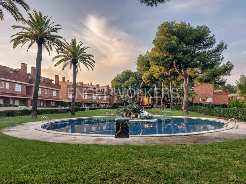 Foto 4b718cc5-28fd-40d4-ac02-7d05cfefe8d0. Lloguer casa adossada amb calefacció piscina a La Mora Tarragona